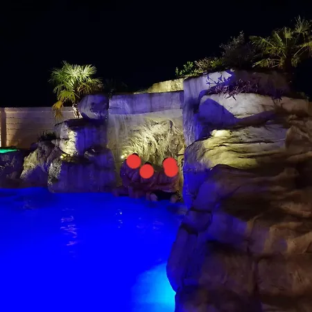 Villa Zecca Con Piscina-2